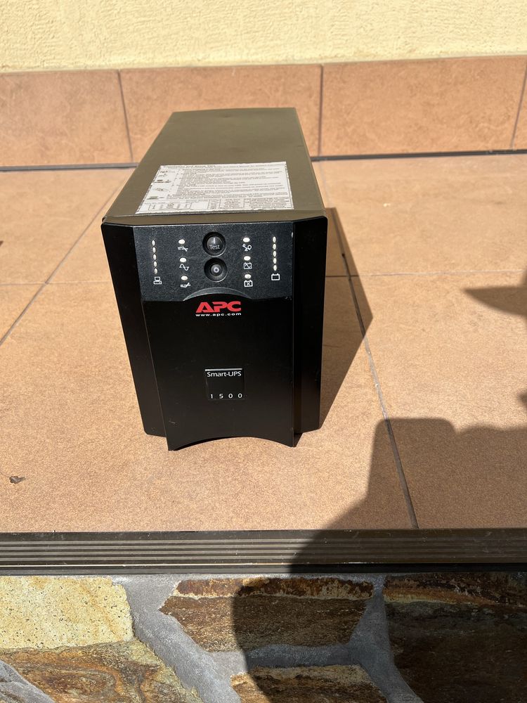 Продам бесперебійник АРС-1500