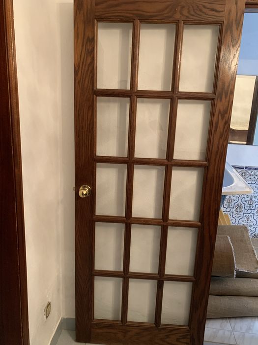 2 Portas de interior com 15 vidros