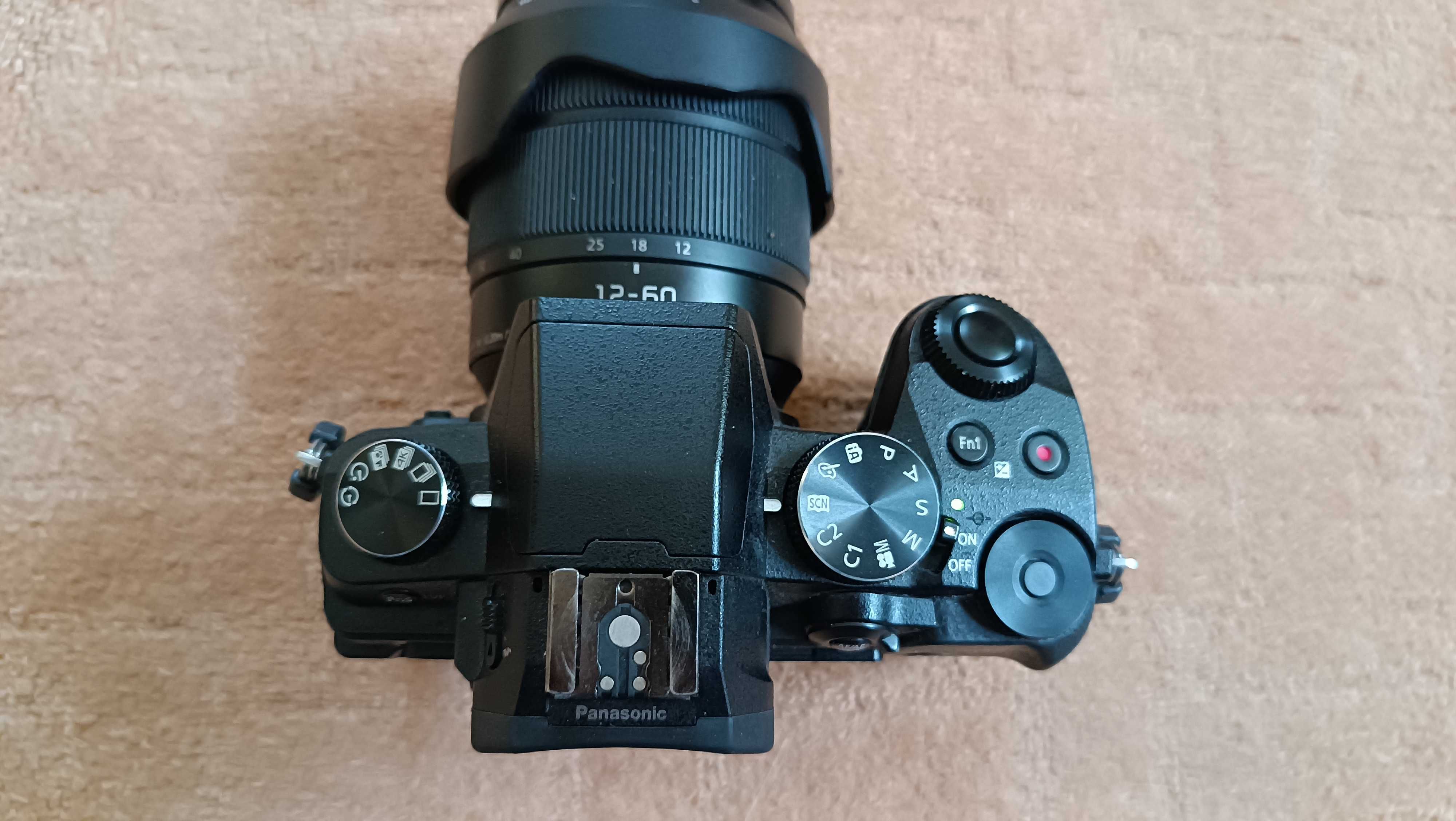 Продаю Panasonic lumix DMC-G80+ об’єктив G 12-60 kit +  G 25 mm f/1.7