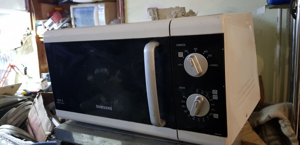 Мікрохвильова Samsung MW81WR по запчастинам