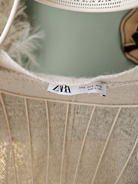 Jesienny Zara Krótki Kardigan damski S Beż Alpaka Wełna Sweter Fluffy