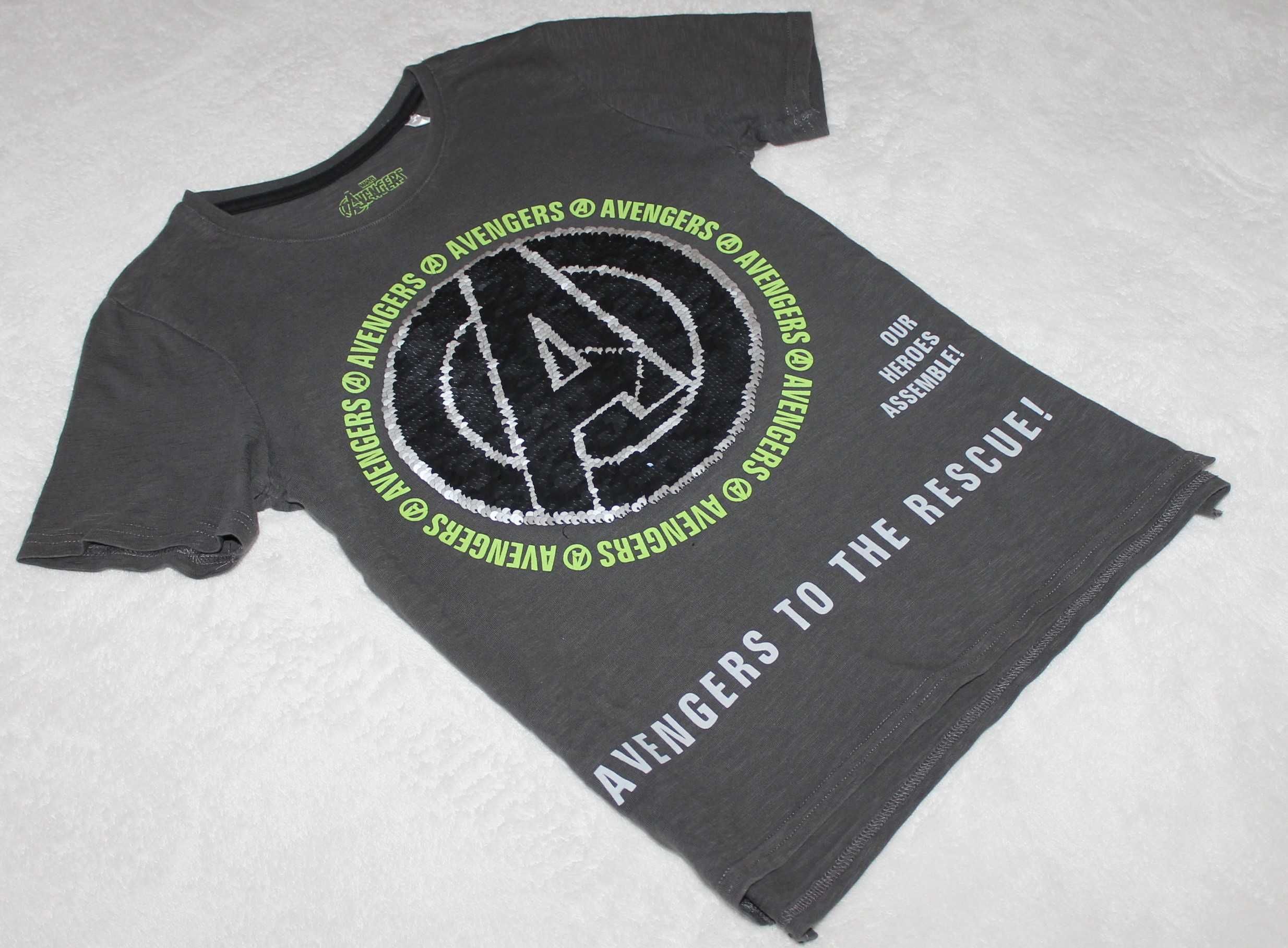 C&A Avengers t-shirt r. 140 bluzka cekiny