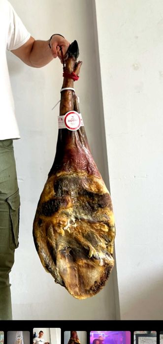 Іспанських хамон плюс подарунок