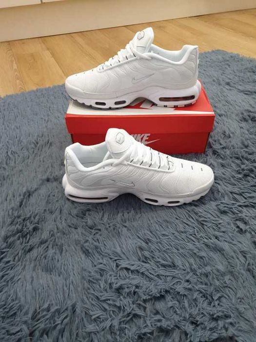 Nike_Air_Max_Plus_Triple_TN_White R.39