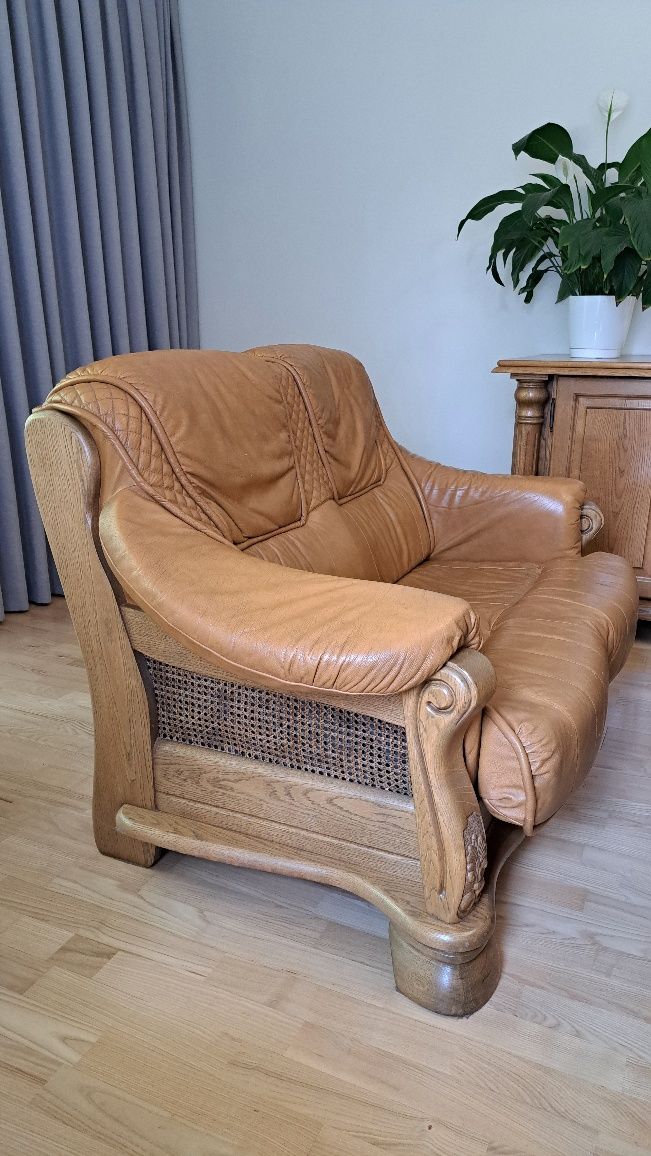 Zestaw Kler sofa , stolik komoda i ..