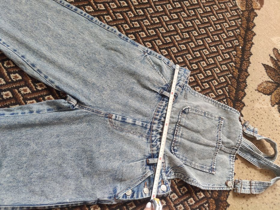 Джинсовый комбинезон