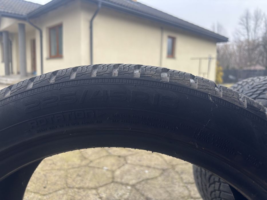 Opony 225/45  r 18