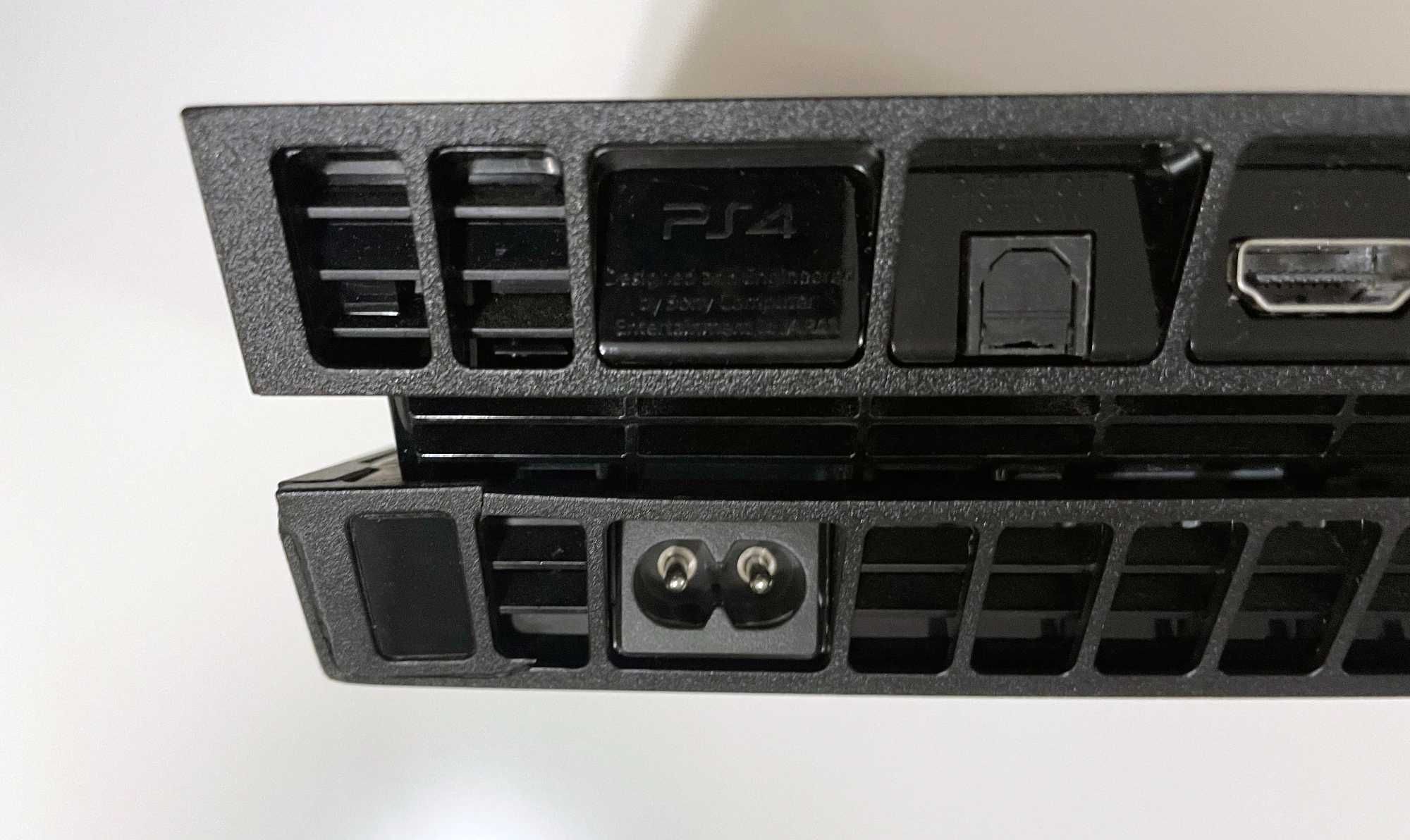 Konsola Sony PlayStation 4 PS4 Fat 500 GB | Zestaw Gracza