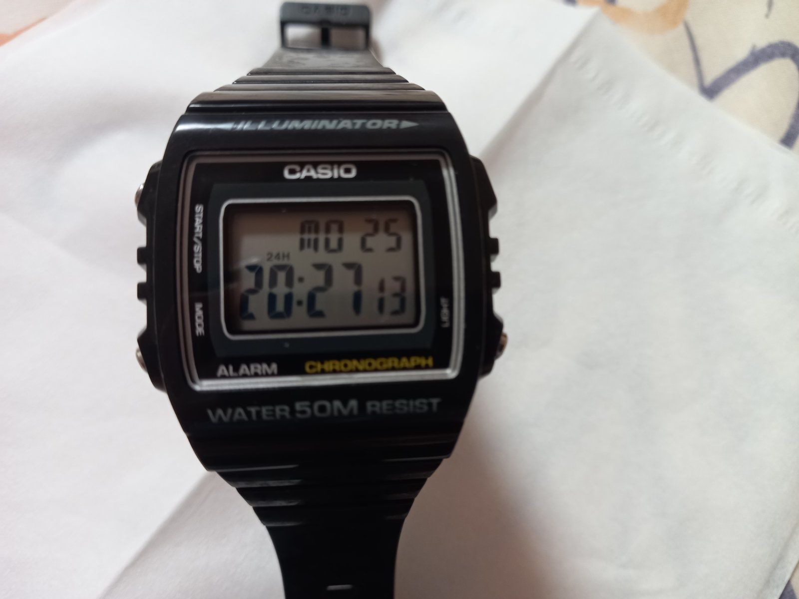 Годинник Casio W215H