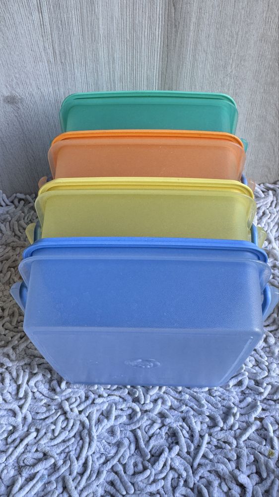 Pojemniki na jedzenie Tupperware