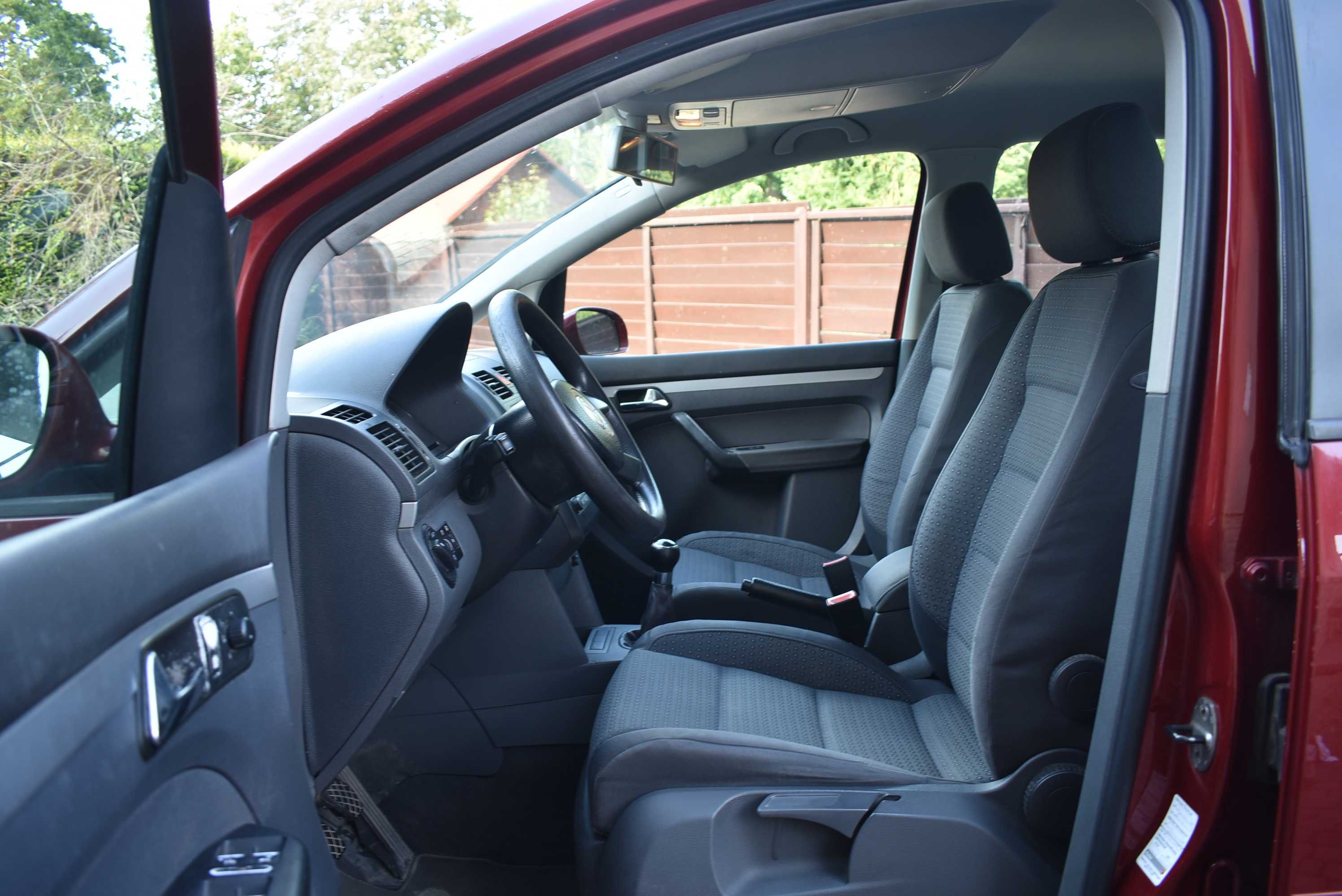 Volkswagen Touran 1.6 FSI 116KM 7 Osobowy Nowy Rozrząd