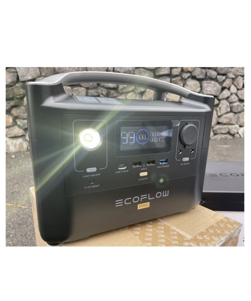 Зарядная станция «EcoFlow” River Pro 720 wh