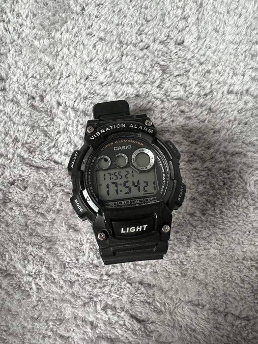 ZEGAREK Casio W-735H