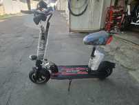 Електричний самокатBest Scooter з сидінням 800W 48V13Ah Літієвий акам.