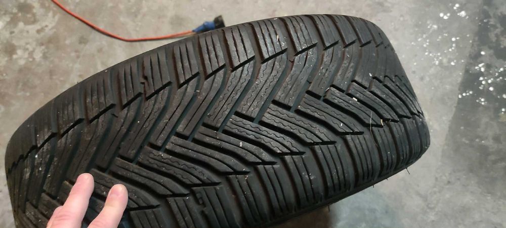 Michelin ALPIN 6 225/45 R17 - Opony zimowe komplet