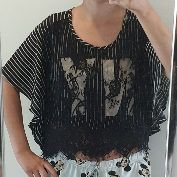 Top preto rendado da marca Last Girl