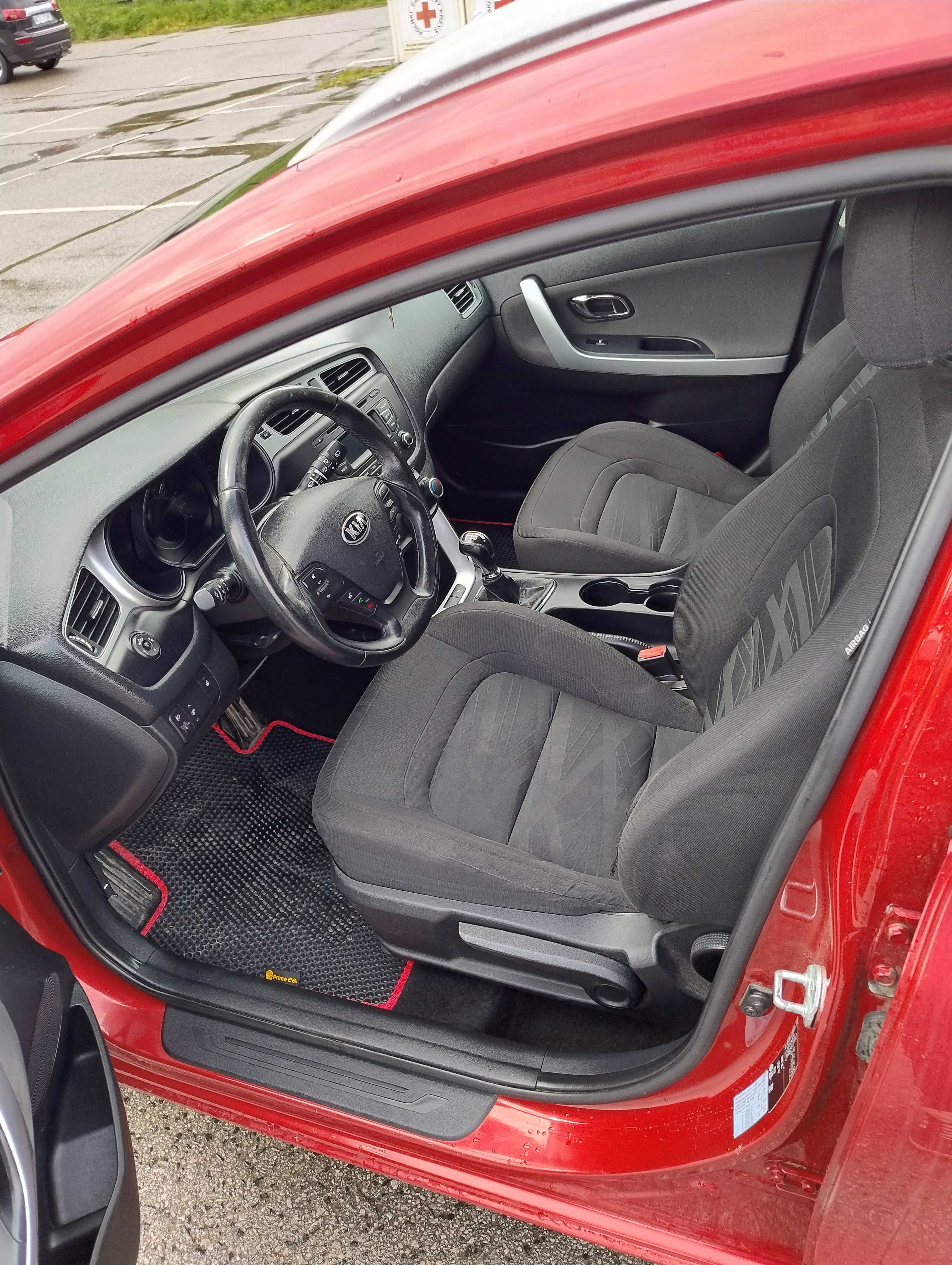 Kia Cee'd 1.4 CRDI Diesel 90KM niski przebieg
