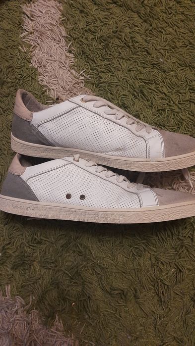 Мужские-кеды кожаные.