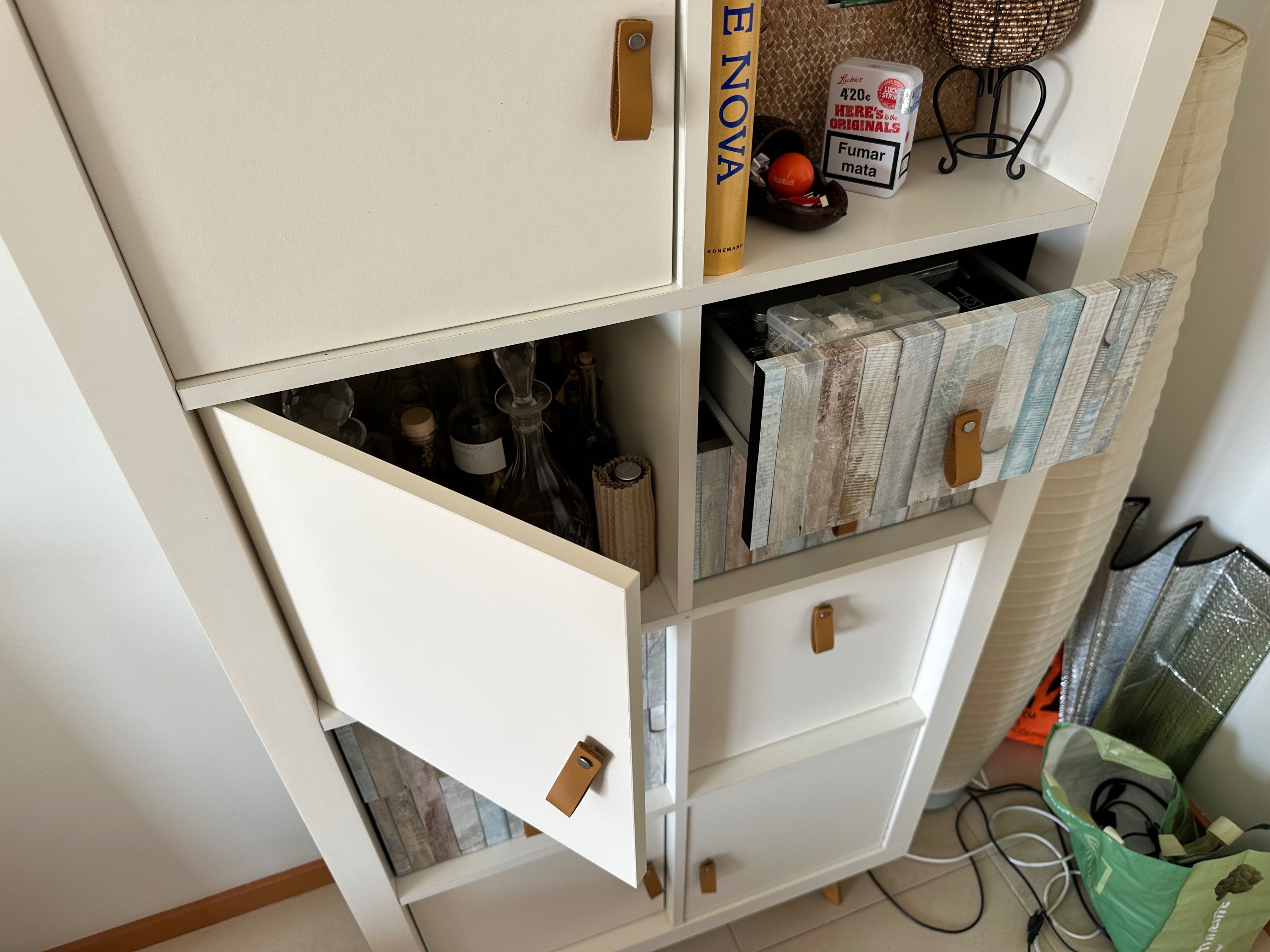 Ikea comoda com pés