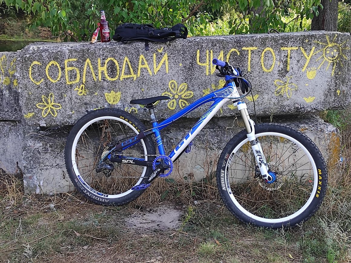 Велосипед Gt La Bomba 2.0, Fox 150mm