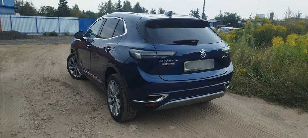 Buick Envision Plus 2021 року,