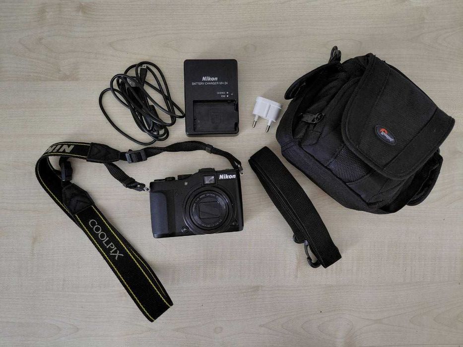 Фотоапарат Nikon Coolpix P7000