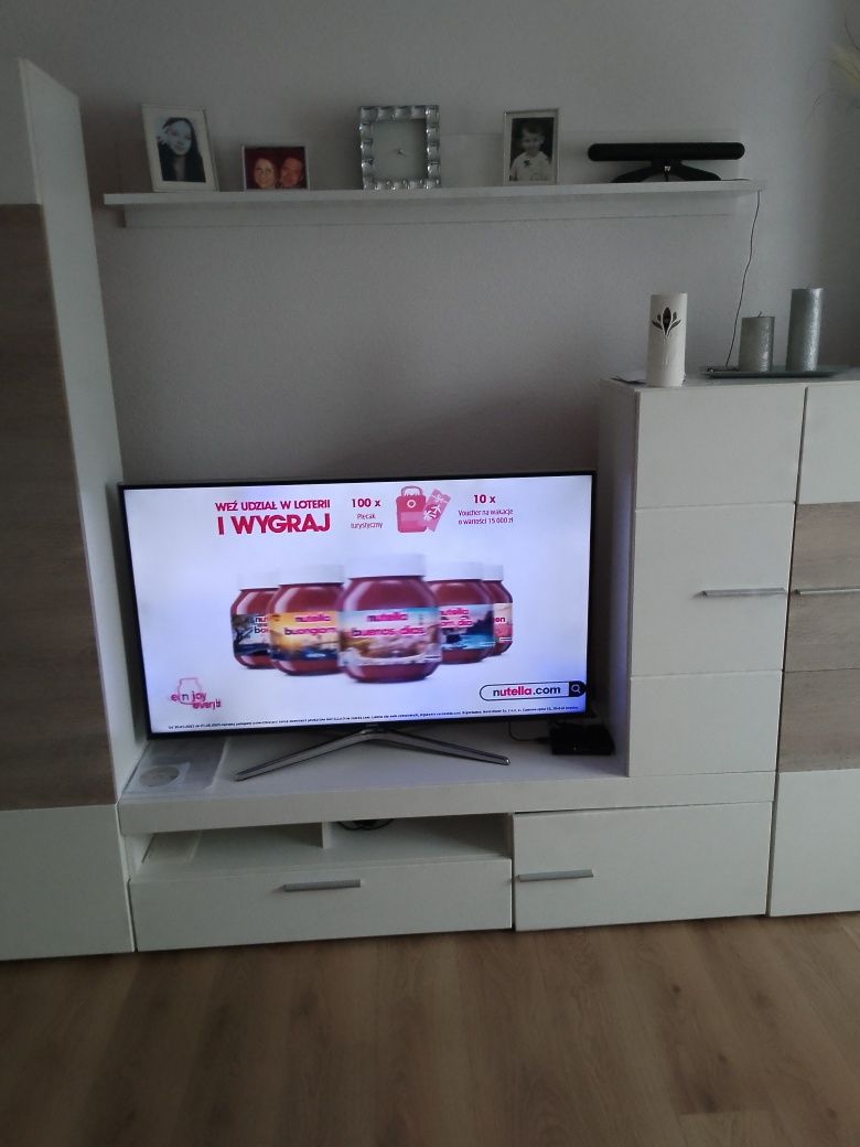 Zestaw mebli do salonu.