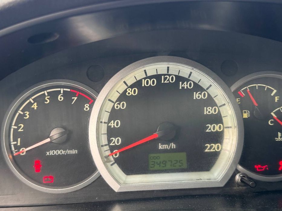 Продам авто шевроле лачеьи хечбэк