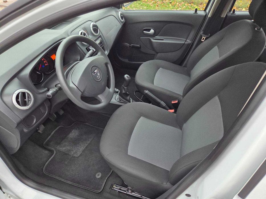 Стан нового авто!!! Dacia Logan 2015. Не битий. Не фарбований.