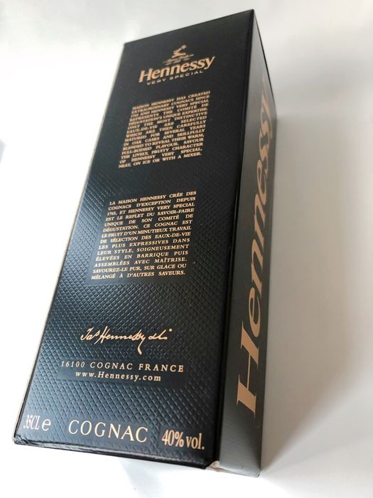 Коробка от коньяка Hennessy, коробка от элитного алкоголя