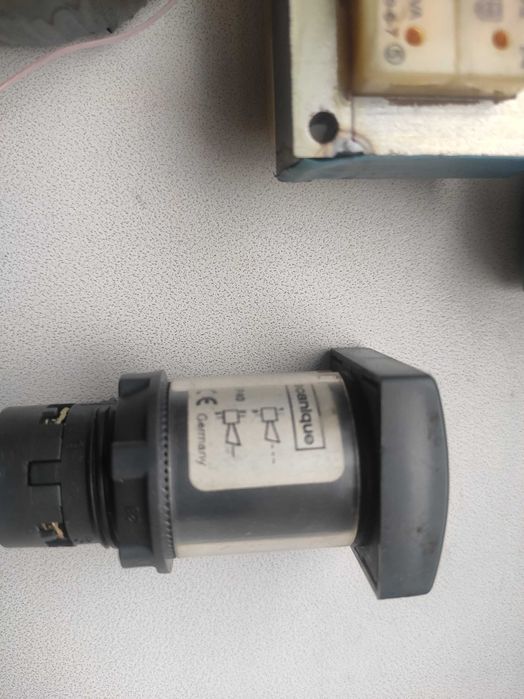 Малогабаритные понижающие трансформаторы.