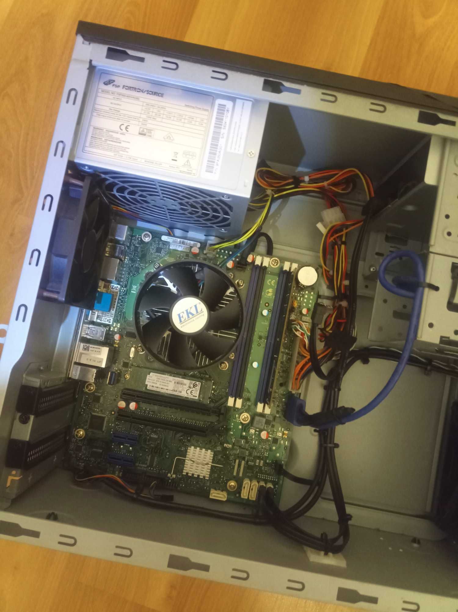 Komputer i5-6500 3.2 GHz x4 rdzenie, 8 GB DDR4, DYSK SSD 256 GB, WIN11