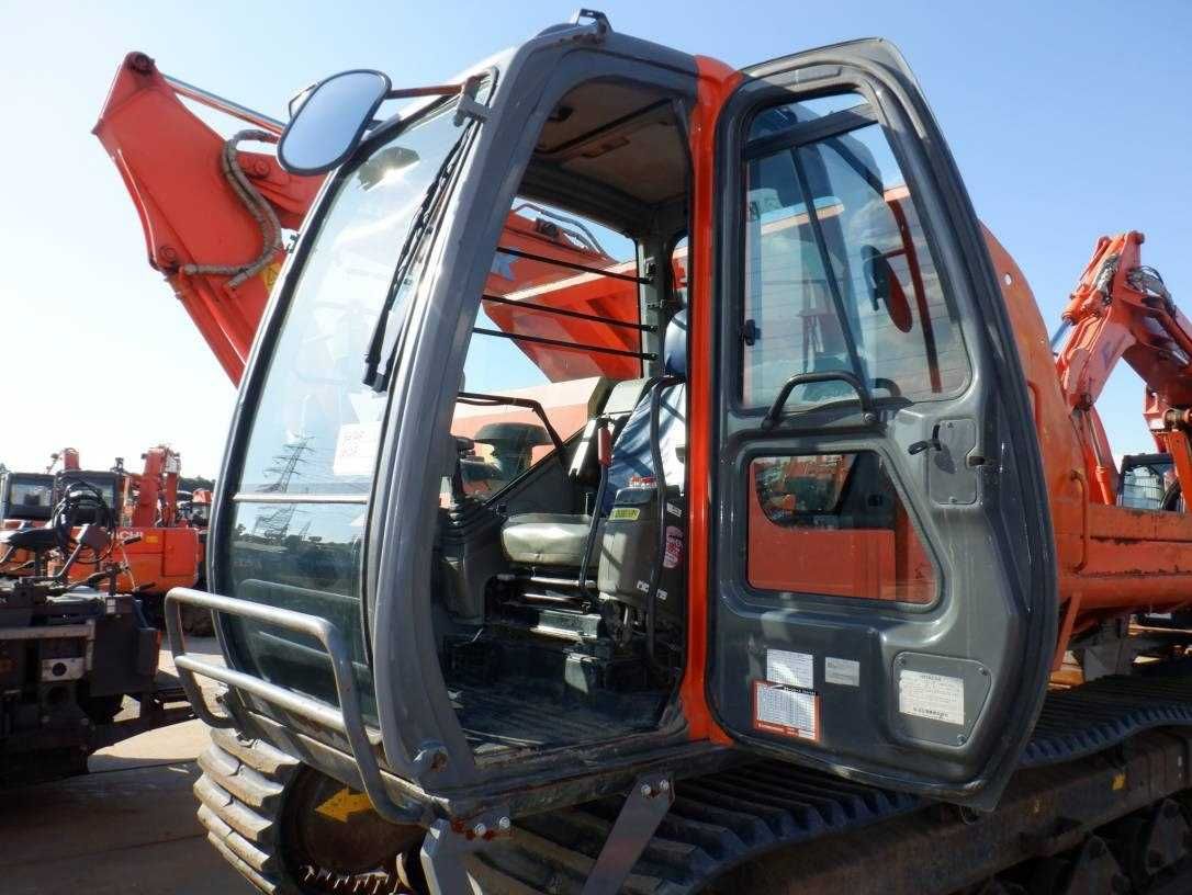 Самосвал гусеничный  Hitachi EG70R