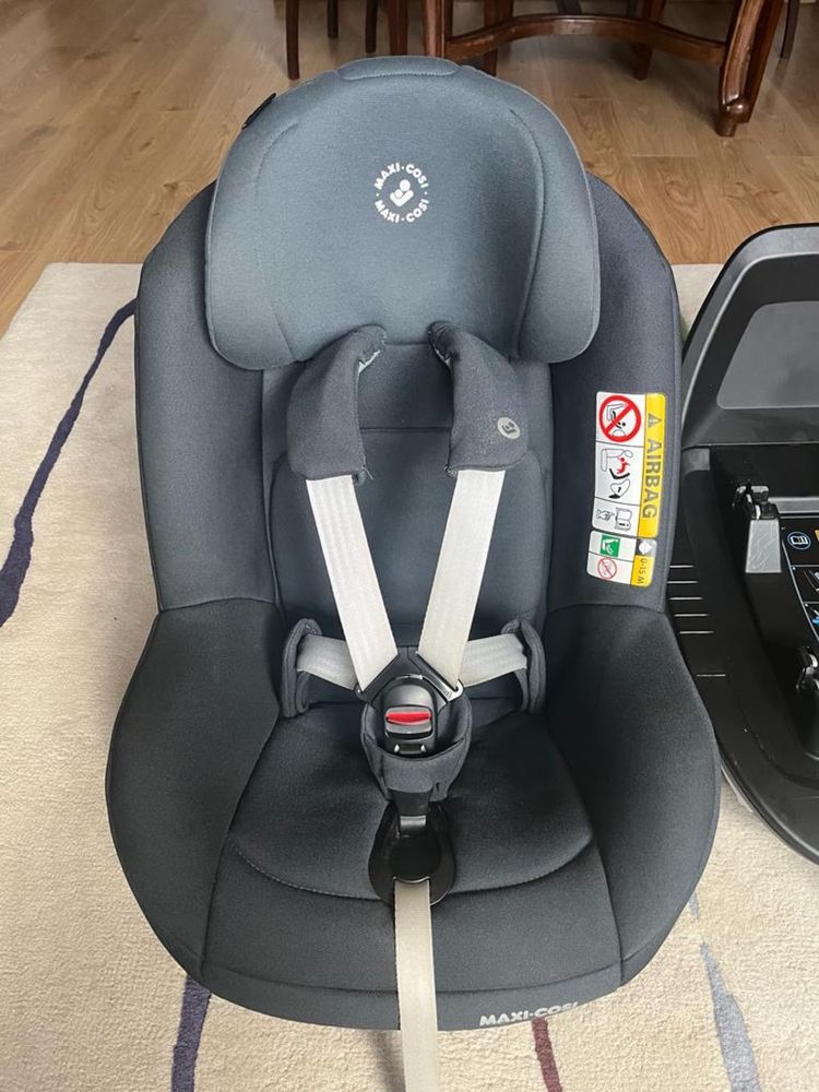 Fotelik Maxi cosi Pearl Pro 2 z bazą ISOFIX Fakily Fix x3