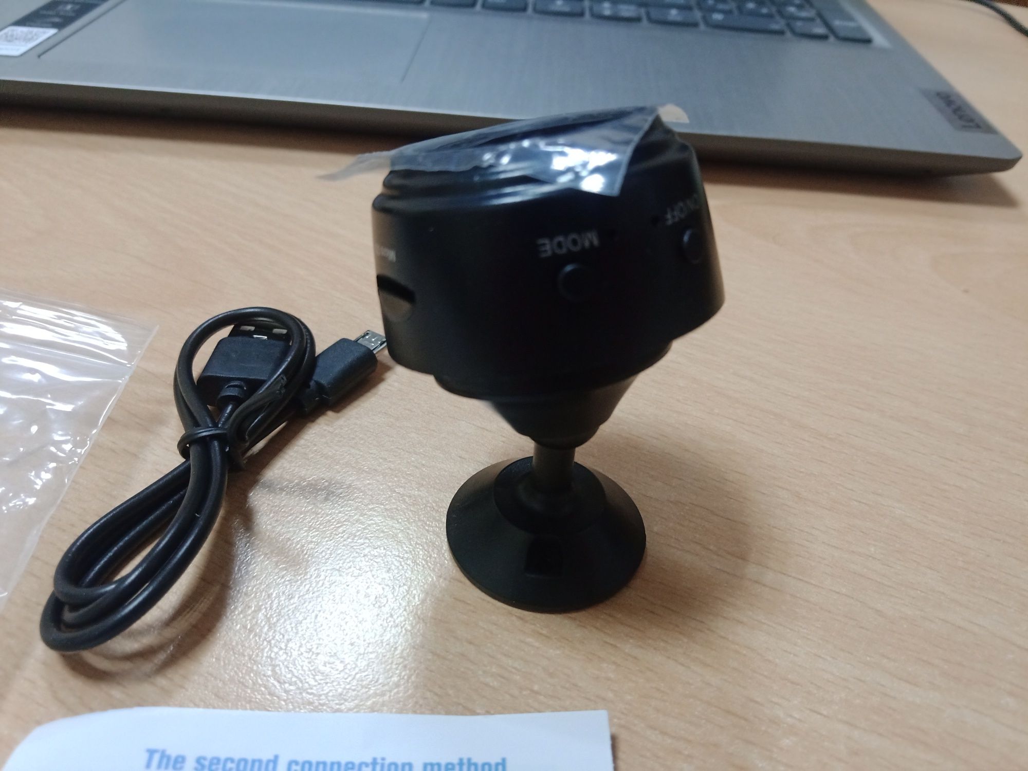 Камера видеонаблюдения миниатюрная.