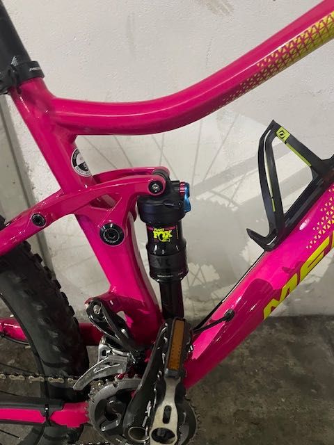 Bicicleta btt suspençao total Mérida