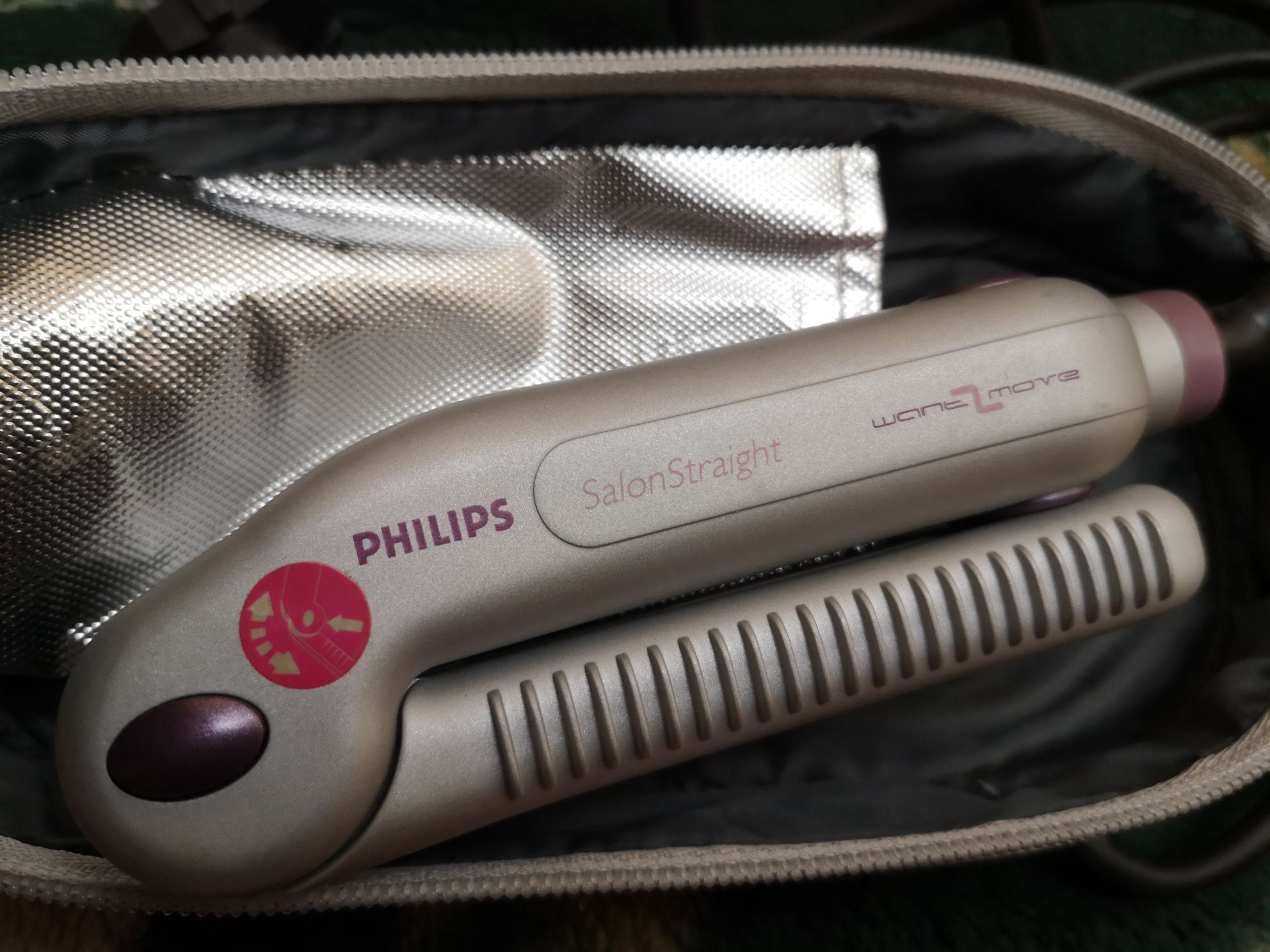 Выпрямитель утюжок складной philips salonstraight want2move