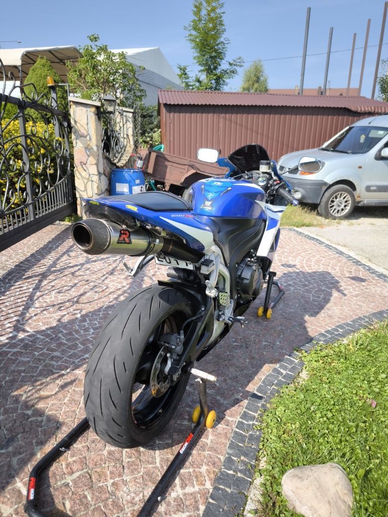 Honda CBR600RR PC40