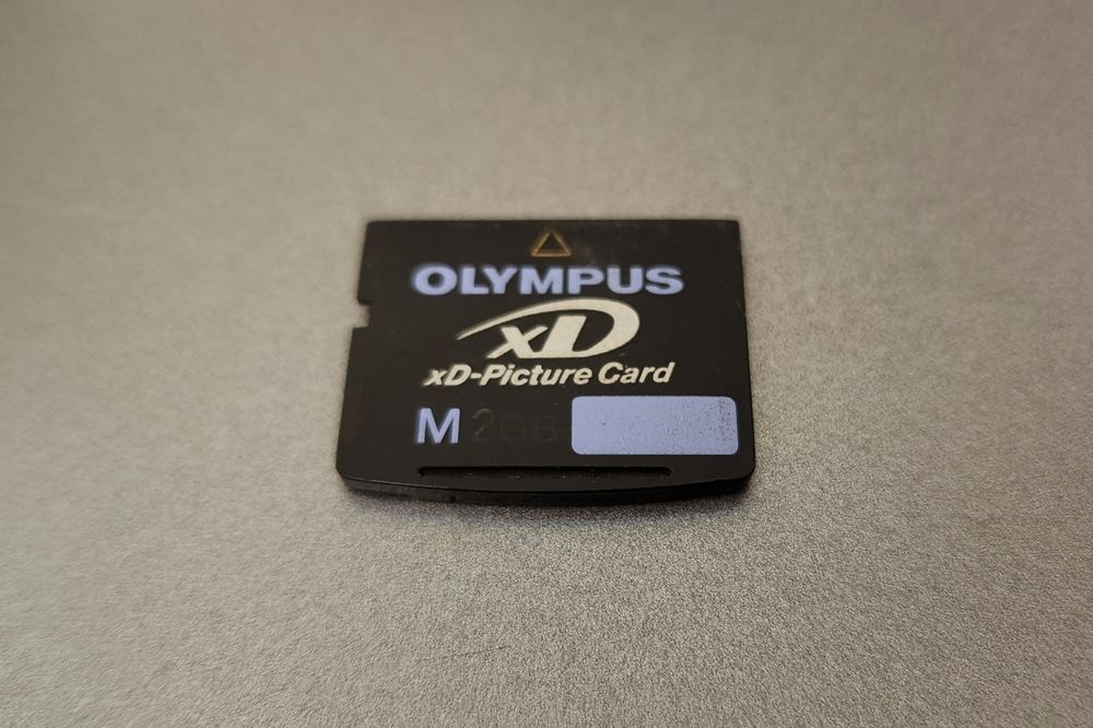Olympus fuji xd picture card 2gb