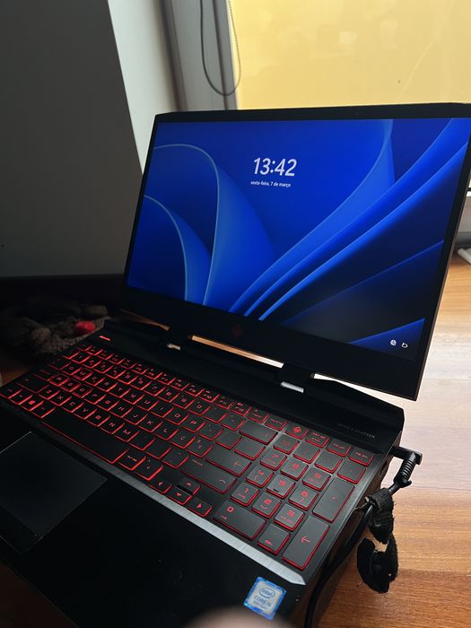 OMEN HP Laptop i5 (Nvidia Geforce GTX 1050)