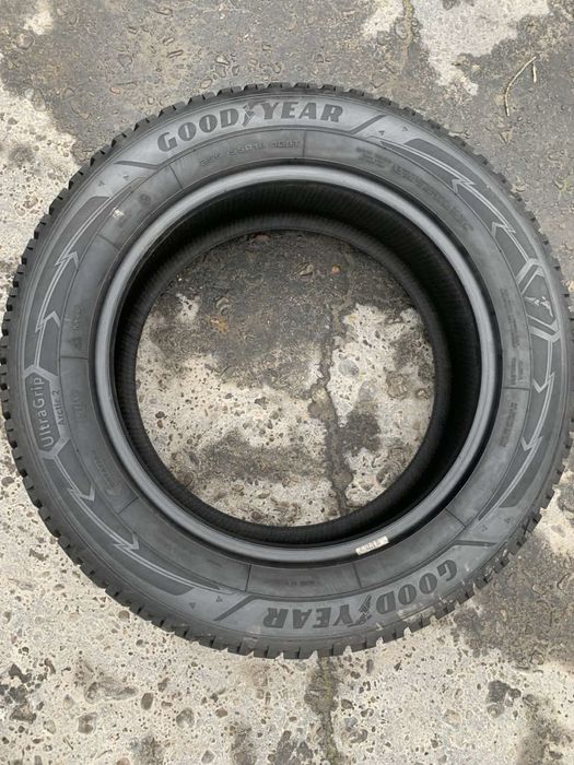 Шини 255/55 R18 Goodyear  зима 8,5 мм 2023 рік