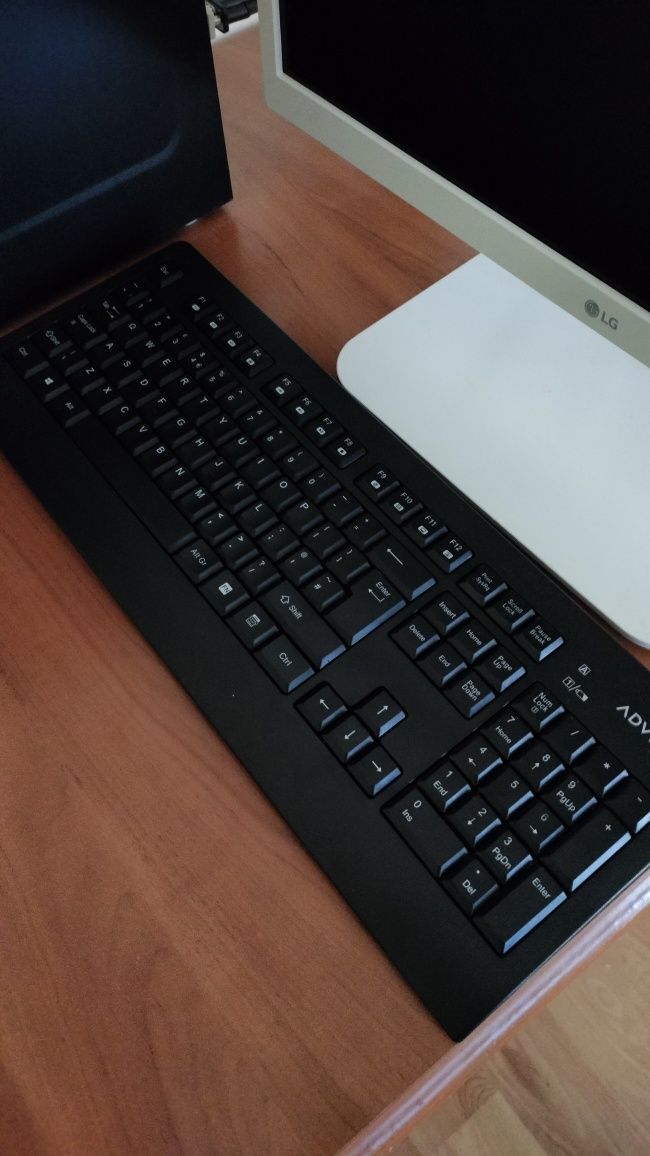 Komputer stacjonarny stan Bdb oryginalny system win 10