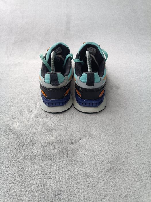 Женские кроссовки Puma р36