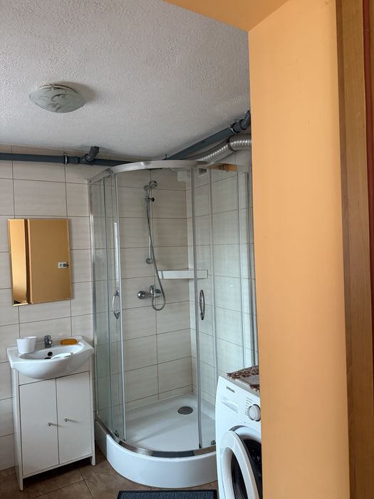 Wynajmę pokoje dla pracowników budowlanych, osób szukajacych noclegu.