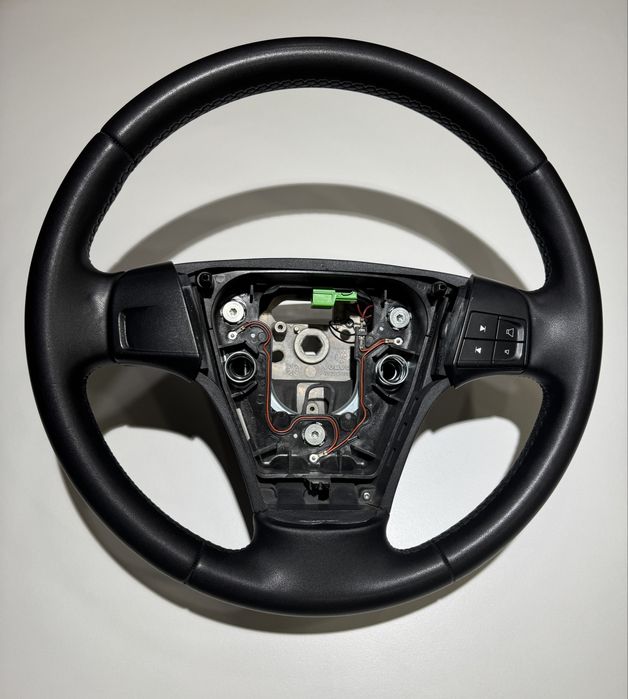 Продам оригінальне кермо Volvo V50, стан як на фото