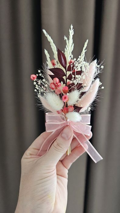 Хрестильні букетики, бутоньєрки гостям