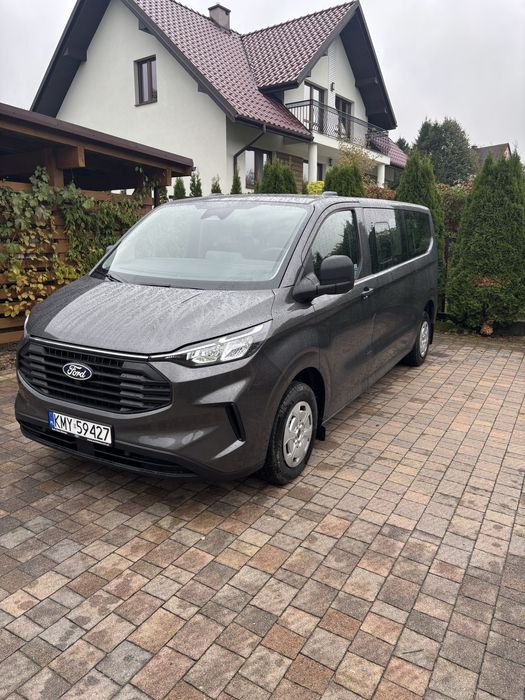 Wynajem dlugo i krótko termionowy 9 osobowe Nowy ford custom