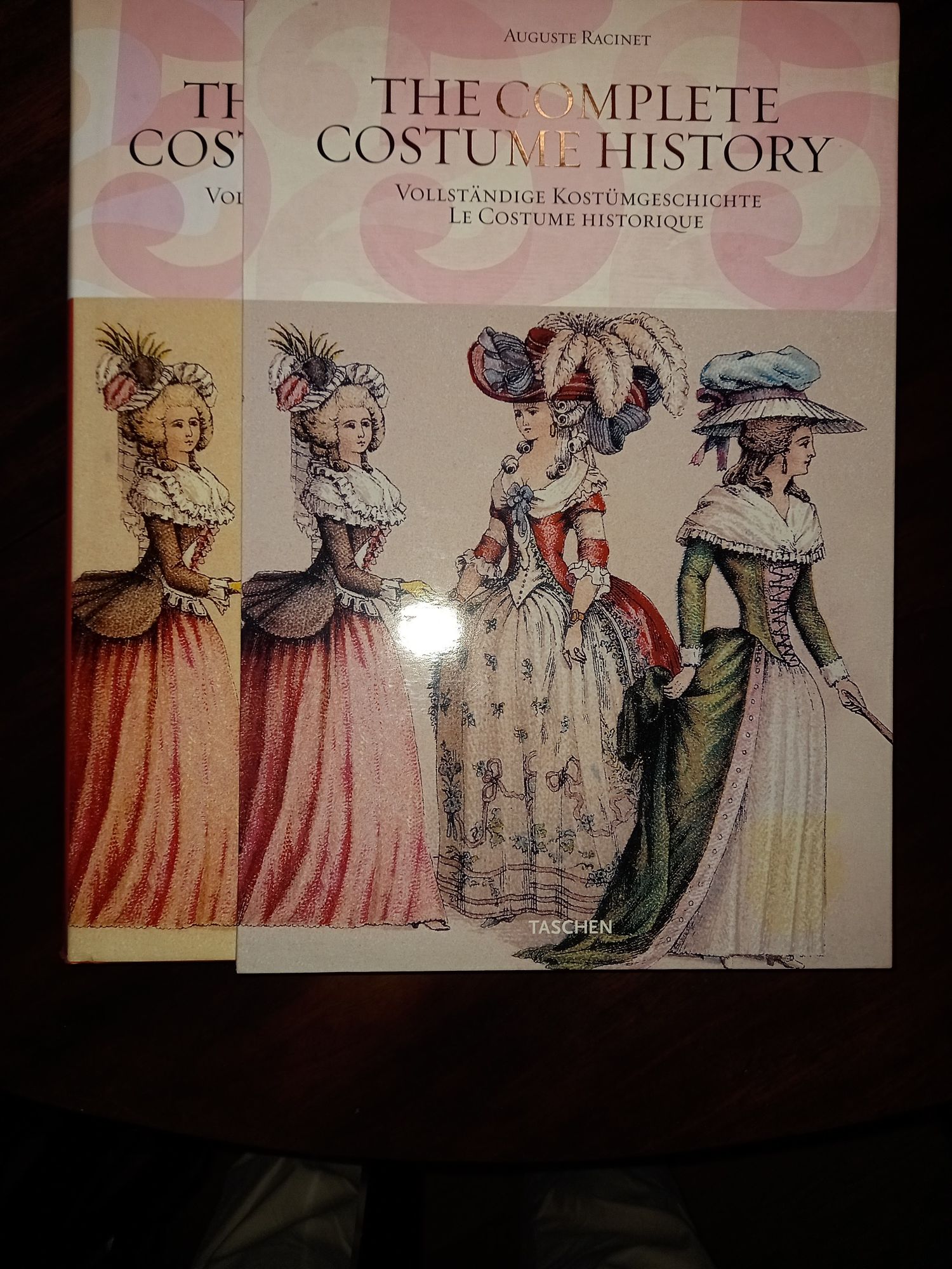 The Complete Costume History
de Francoise Tetart-Vittu