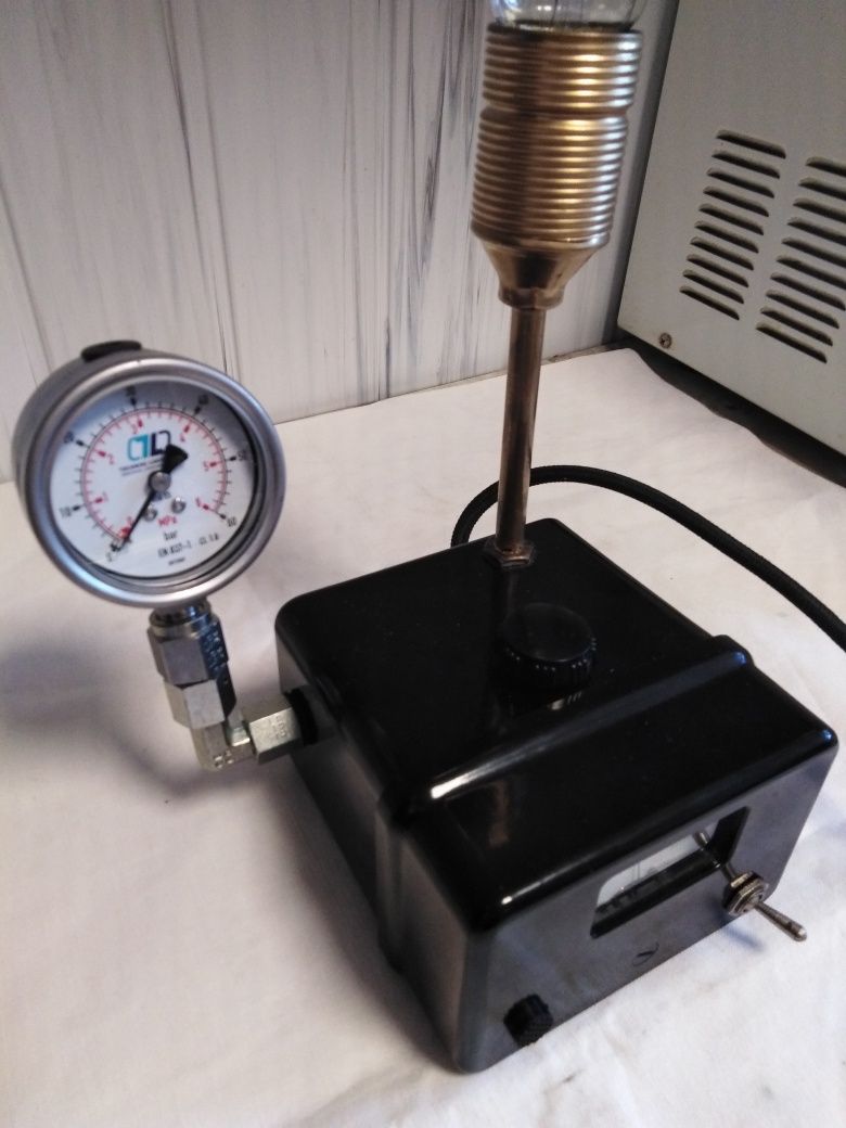 Lampa Edison stary miernik temperatury ETA bakielit loft vintage