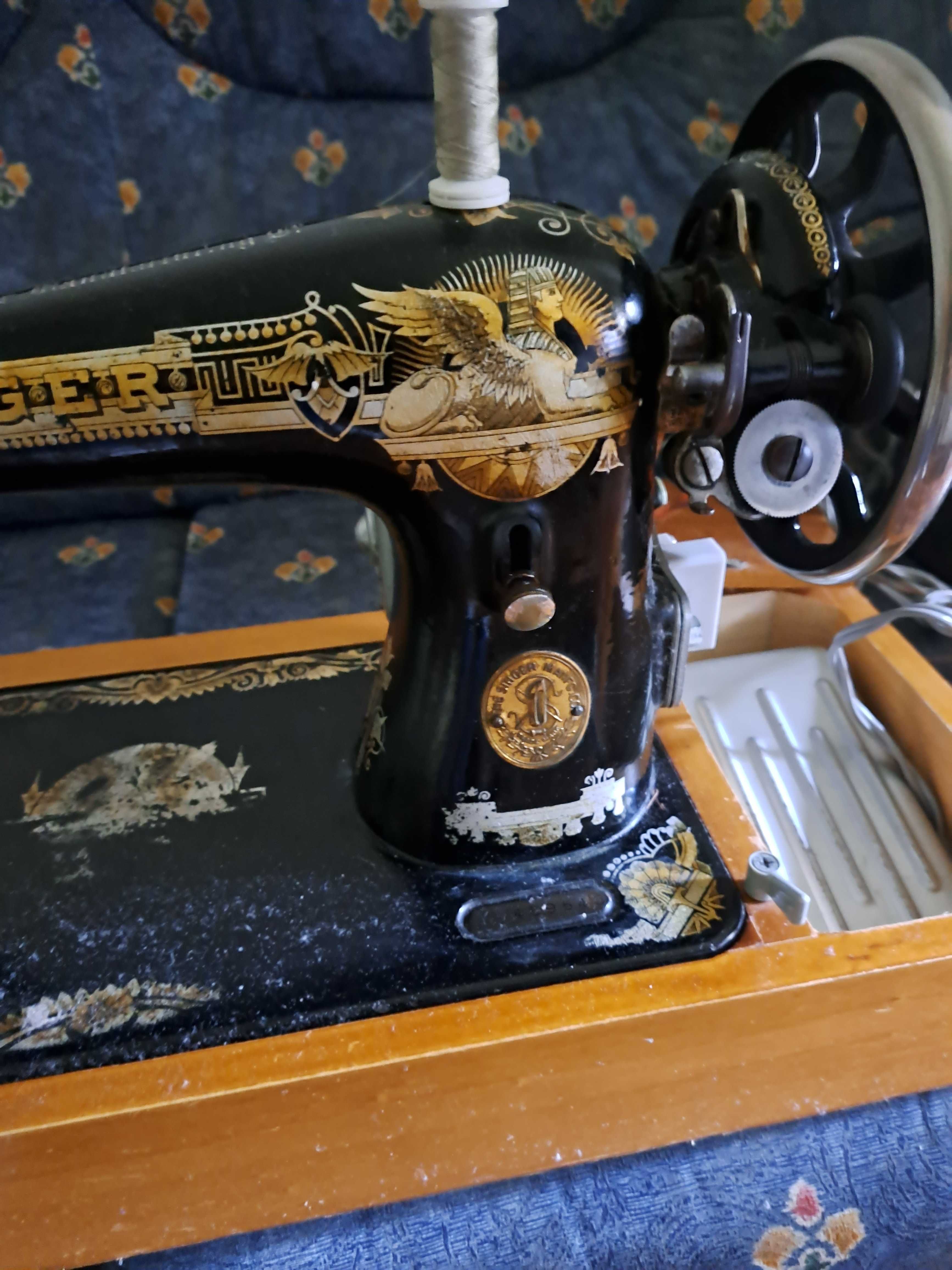 Maquina costura Singer -antiga